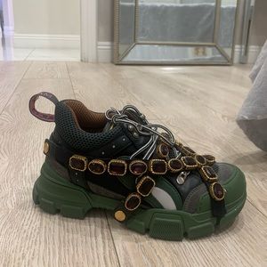 GUCCI WOMENS FLASHTREK CHUNKY LEATHER SNEAKERS